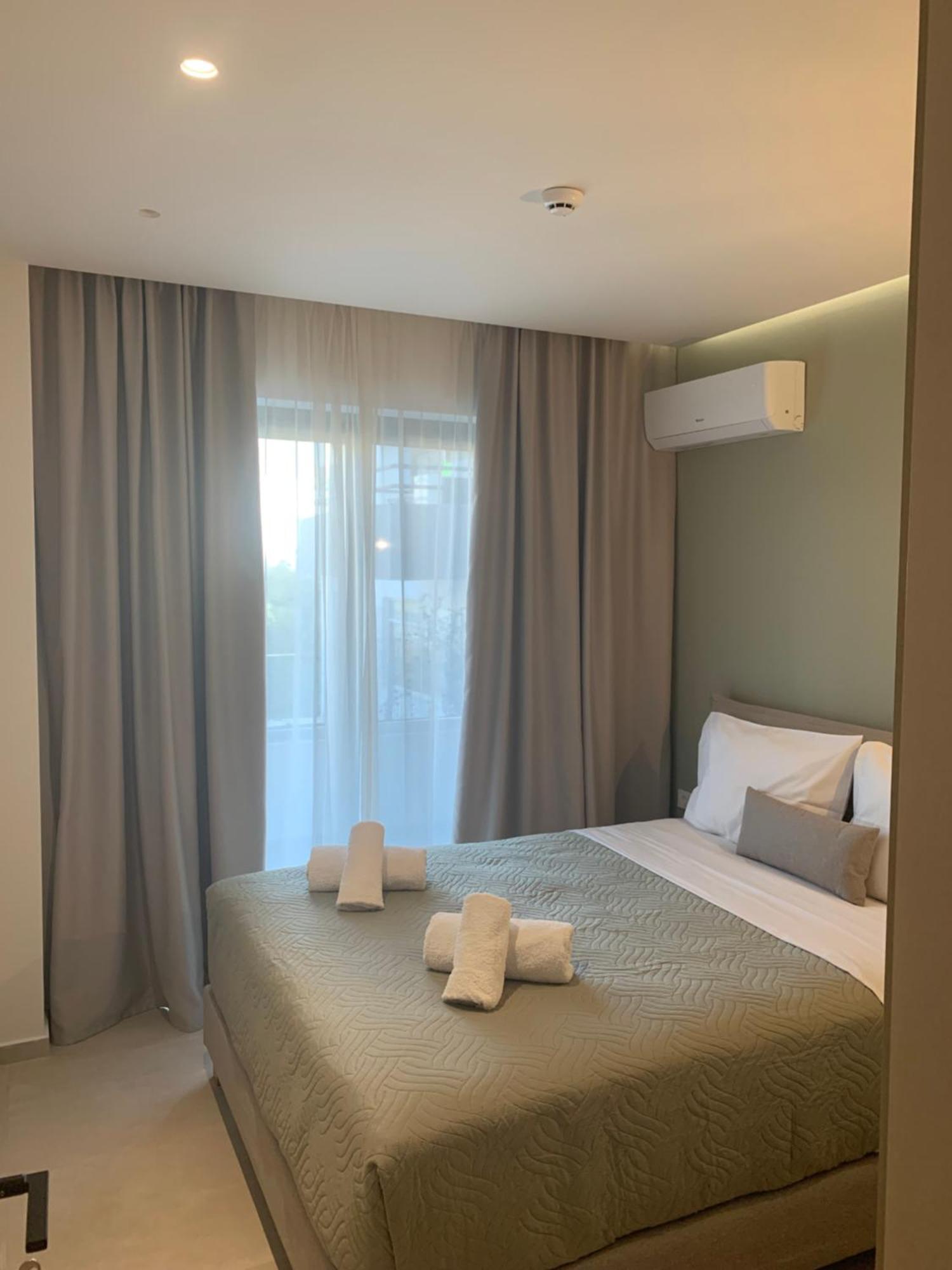 Celine Luxury Apartments & Suites Ájosz Nikólaosz Kültér fotó